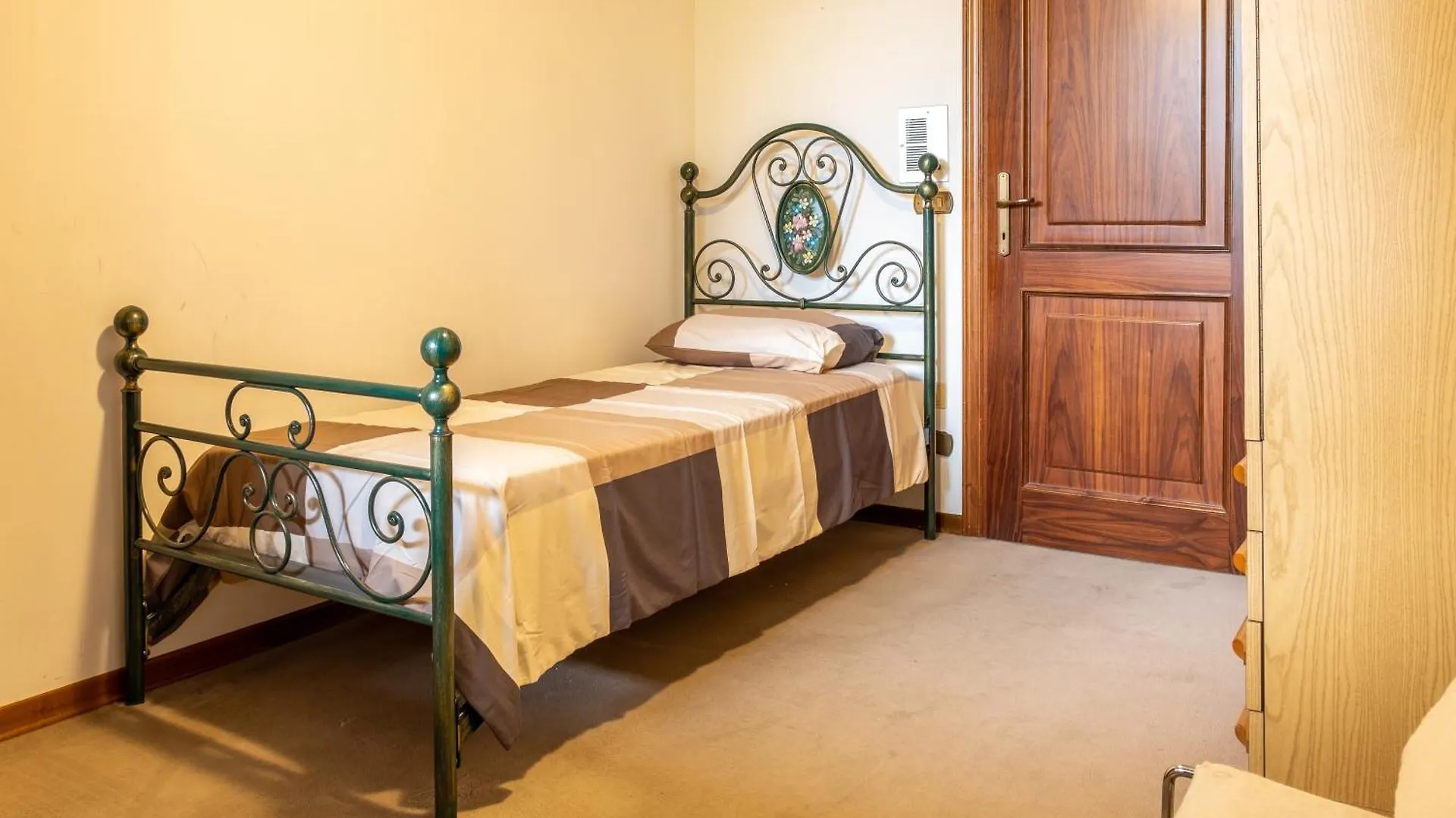 Apartment Villa Olivia Apt 200 Mq Pool, Garden And Bbq - Il Lupo Affitta San Giovanni In Marignano