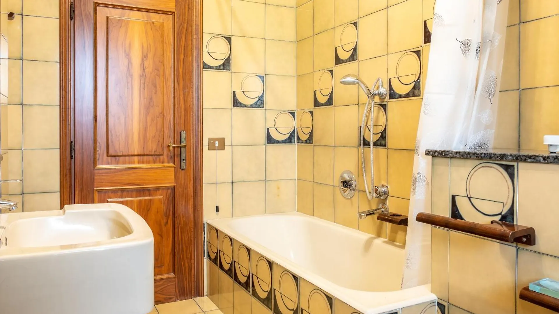 Villa Olivia Apt 200 Mq Pool, Garden And Bbq - Il Lupo Affitta San Giovanni In Marignano 0*,  Italy